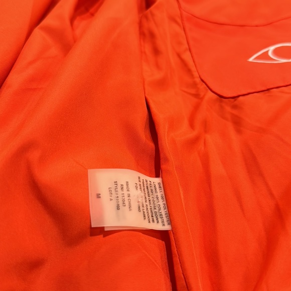 Erin Snow Sleeveless Snow Jacket with Hood - Picture 4 of 8